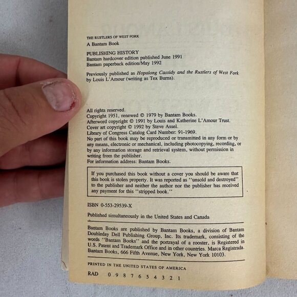 The Rustlers Of West Fork By Louis LAmour Paperback 1992 First Edition - Picture 3 of 3